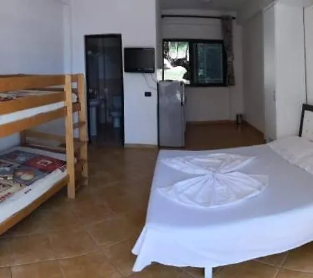 Hostel Jon Borsh